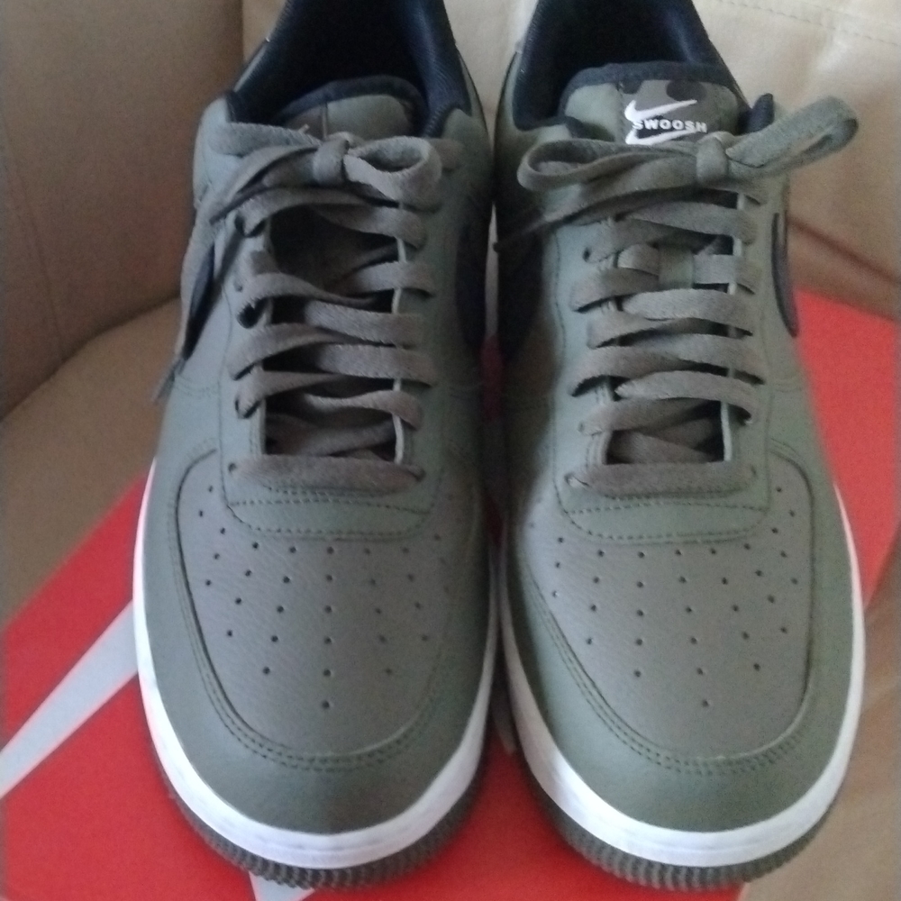 Air Force One Army Green 11.5 Double Swoosh LV8